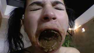 Brazilian scat teen gets her mouth stuffed with lezdom’s shit